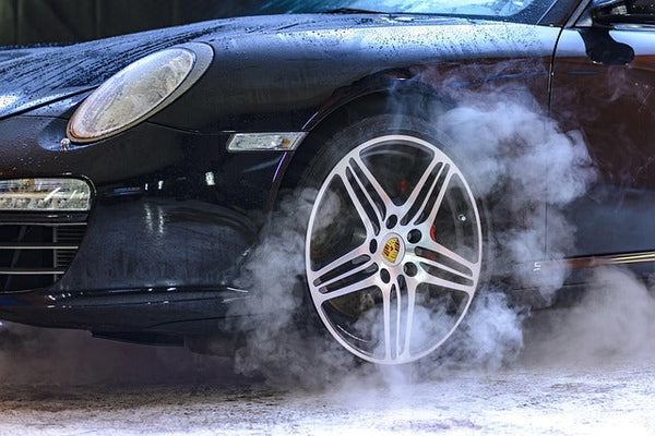 Best Ways to Remove Road Tar and Asphalt Residue from Car - Main