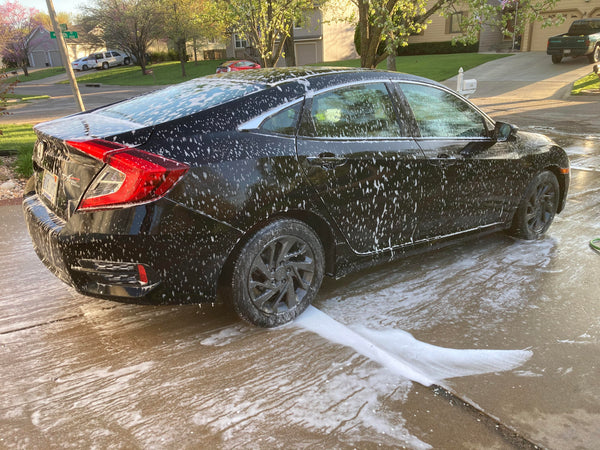How to Properly Use a Foam Cannon for Car Washing