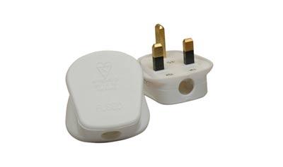 13 Amp Fused 240V Mains Plug White